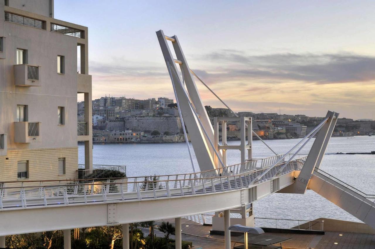 Deluxe Apartment With Valletta And Harbour Views Sliema Dış mekan fotoğraf