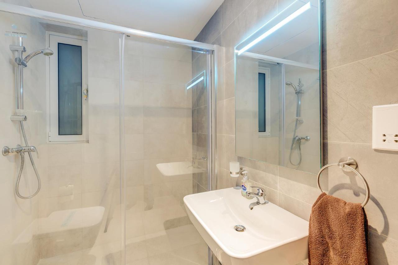 Deluxe Apartment With Valletta And Harbour Views Sliema Dış mekan fotoğraf